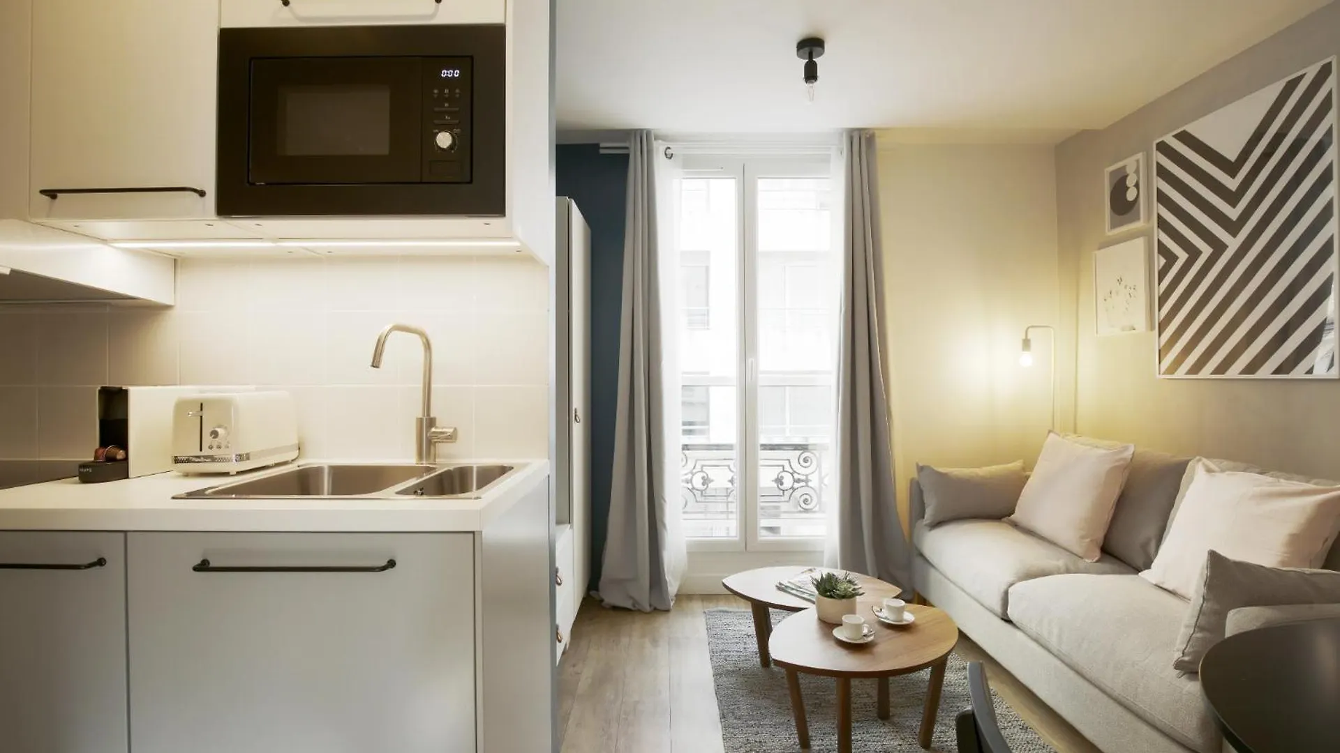 Stay In A Designer Apartment With Private Terrace Paris 0*,