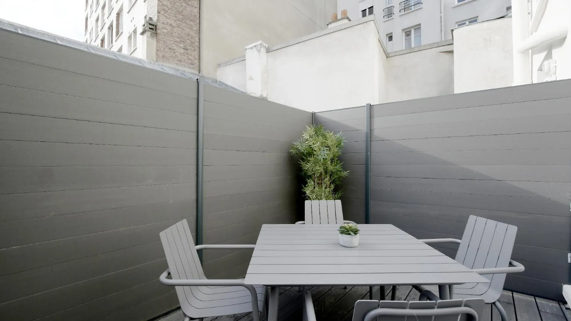 Stay In A Designer Apartment With Private Terrace Paris 0*,  France